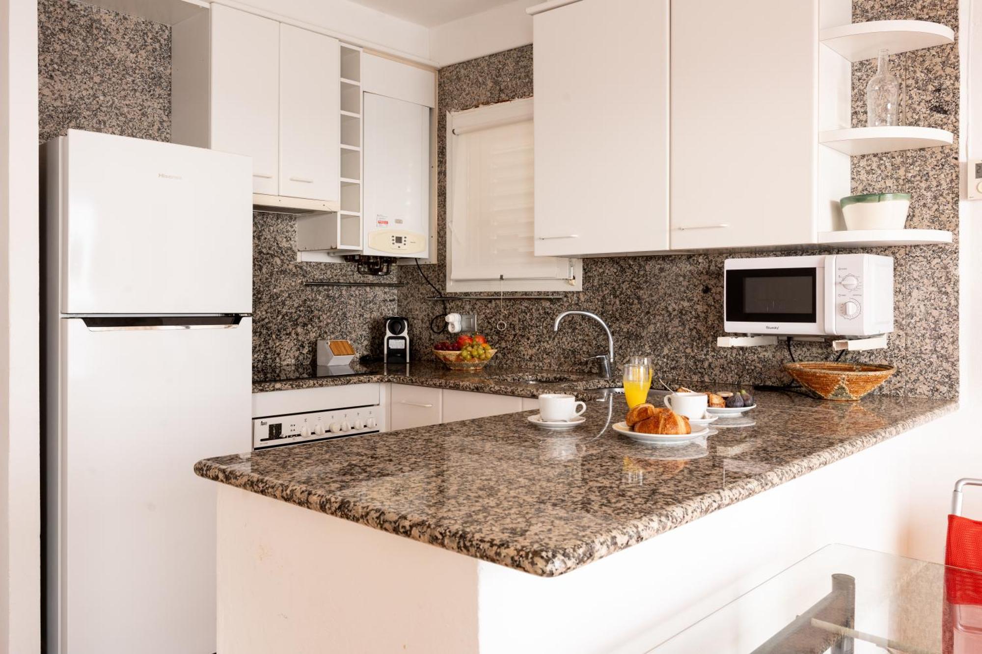 Santa Llucia Apartaments 로지즈 외부 사진