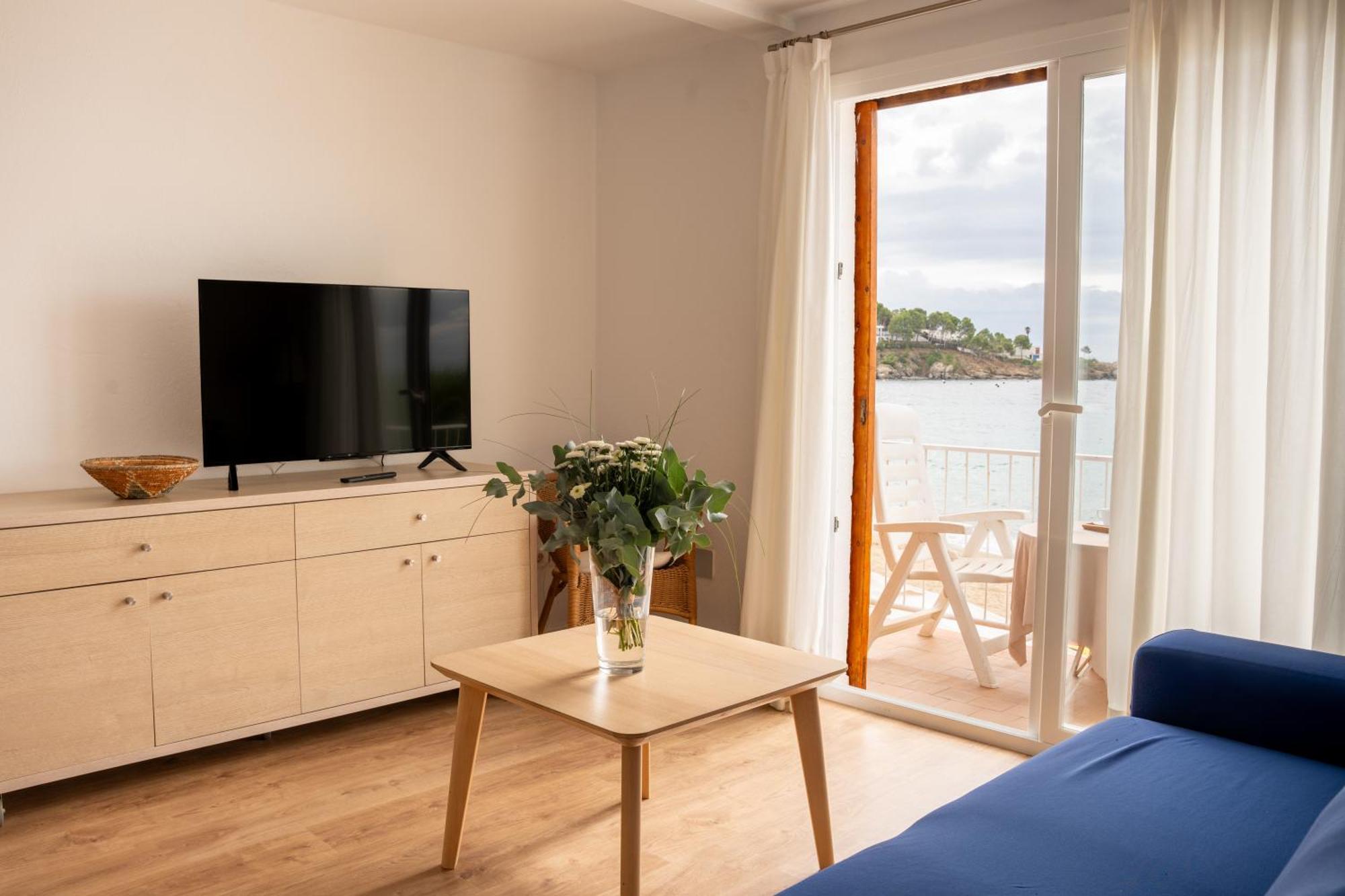 Santa Llucia Apartaments 로지즈 외부 사진